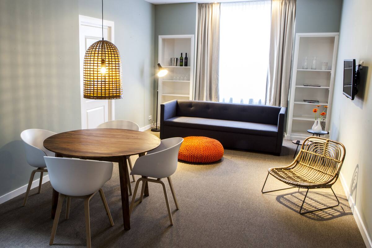 Apartment, 2 Bedrooms | Interior entrance