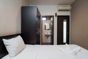 Deluxe enkelrum | Sängtillbehör av högsta kvalitet, minibar, skrivbord och gratis wi-fi