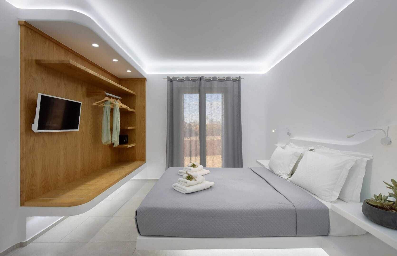 Economy Apartment | Egyptian cotton sheets, premium bedding, in-room safe, desk