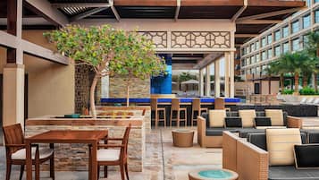 6 restaurants, breakfast, lunch, dinner served; Middle Eastern cuisine