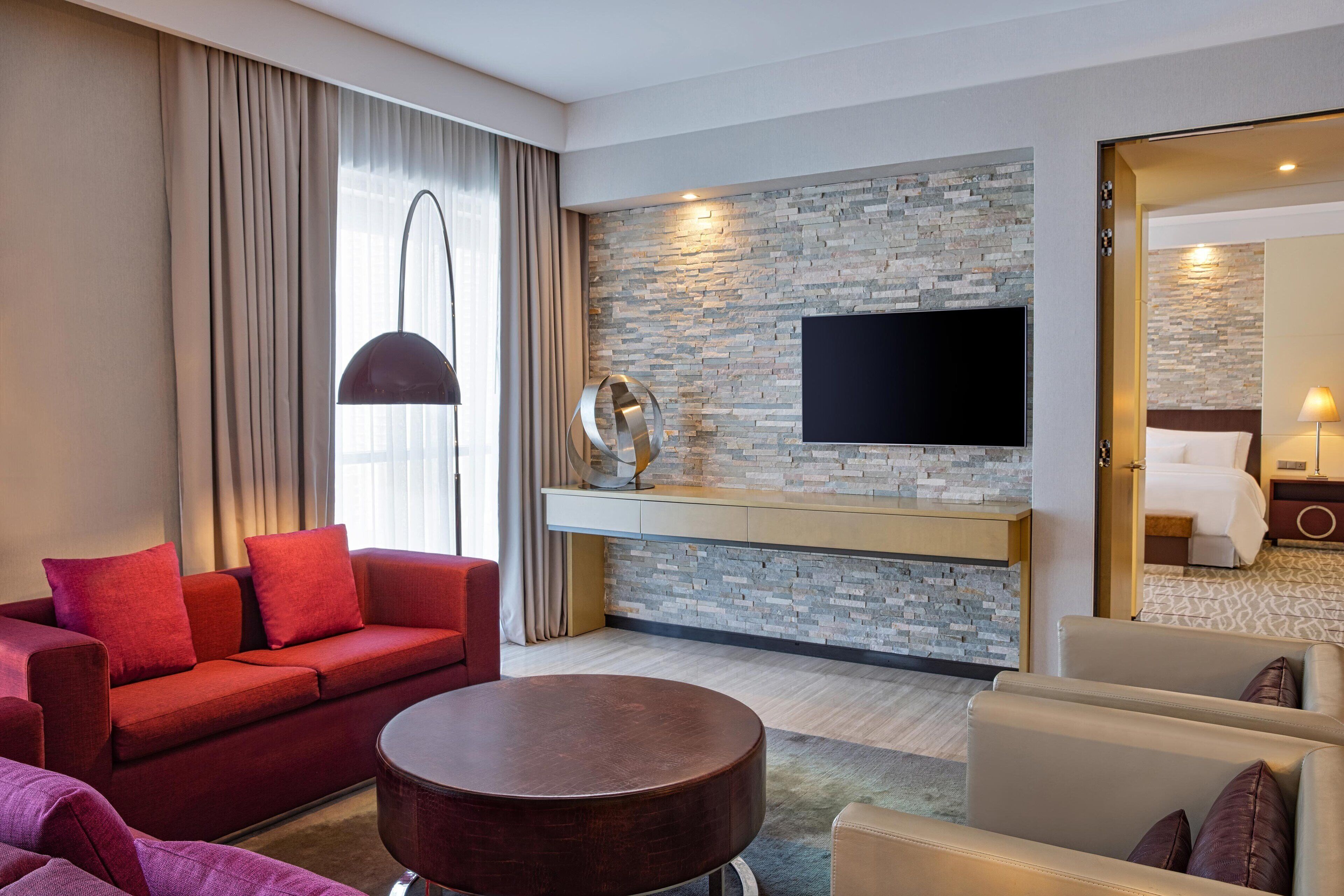 suite, 1 bedroom | living room | 32-inch lcd tv with satellite channels, tv, pay films
