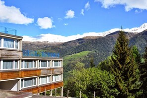 2 عدّة غرف نوم