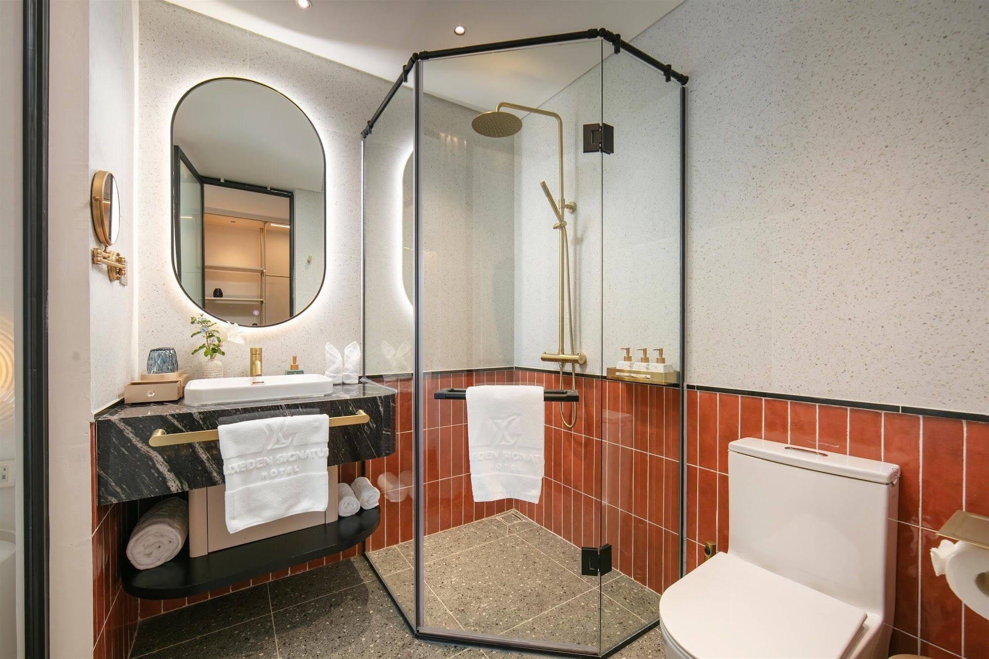 Photo - Luxeden Signature Hotel