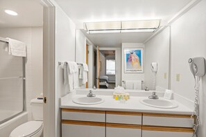 Condo, 2 Bedrooms | Bathroom