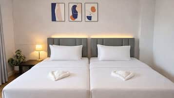 Standard-Zweibettzimmer | Schreibtisch, Zustellbetten, kostenloses WLAN