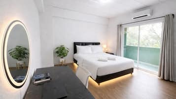 Schreibtisch, Zustellbetten, kostenloses WLAN