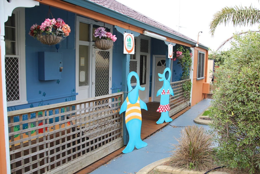 Dolphin Retreat Bunbury Backpackers by null