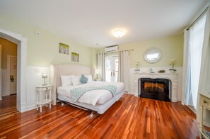 King Historic Patio | 5 habitaciones, ropa de cama de alta calidad y edredón 