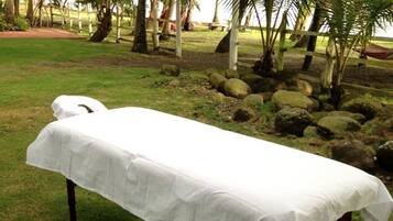 Couples treatment rooms, deep-tissue massages, beach massages