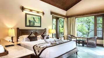 Forest Villa | 4 dormitorios, ropa de cama de alta calidad, minibar y caja fuerte