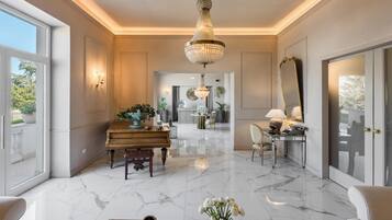 ู
ูุทูุฉ ุงูุงุณุชูุจุงู