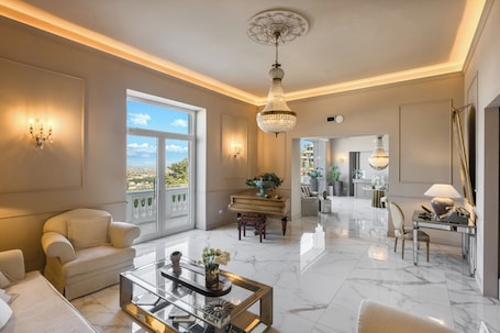 Reception. Experience Boutique Hotel - Villa Cimmino