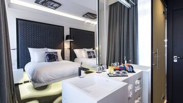 Sublime Twin Room with suspended bed and Spa Access | Premium bedding, minibar, in-room safe, individually furnished