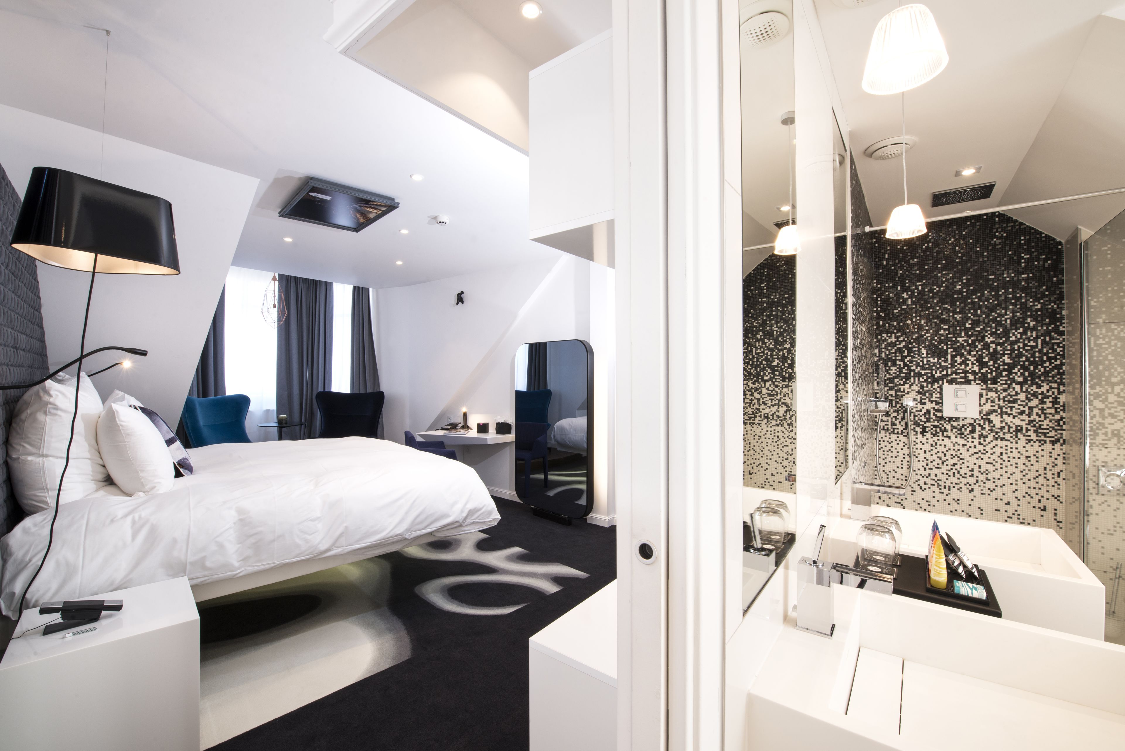 magic suite with suspended bed and spa access | premium bedding, minibar, in-room safe, individually furnished