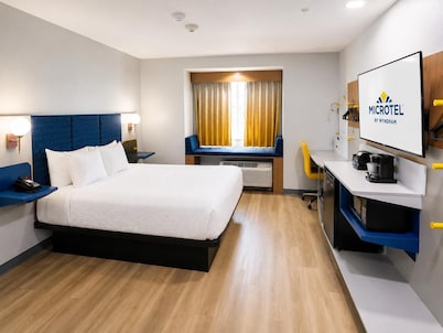 Microtel Inn & Suites By Wyndham Midland