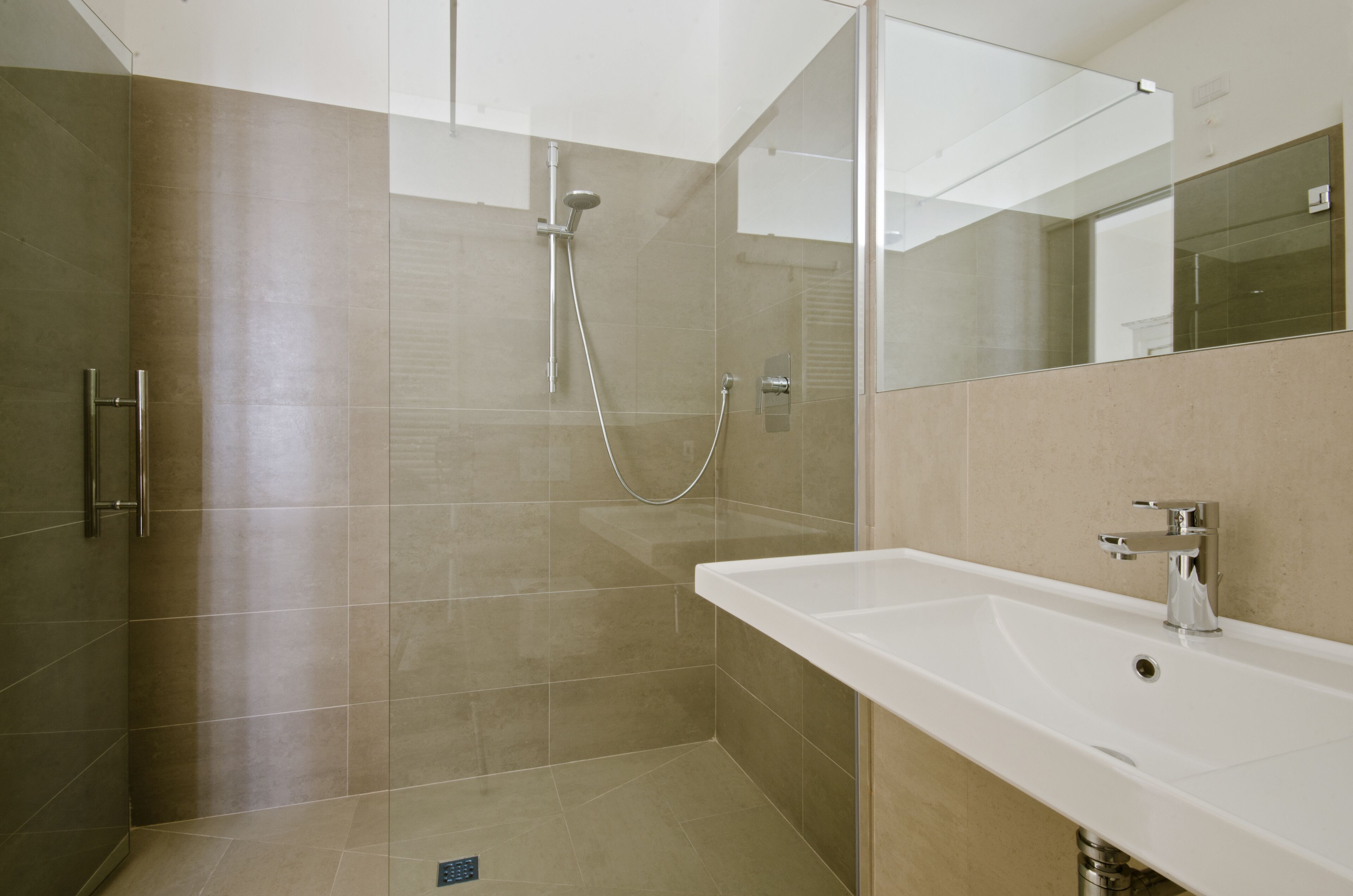 superior double room, city view | bathroom | shower, eco-friendly toiletries, hair dryer, bathrobes