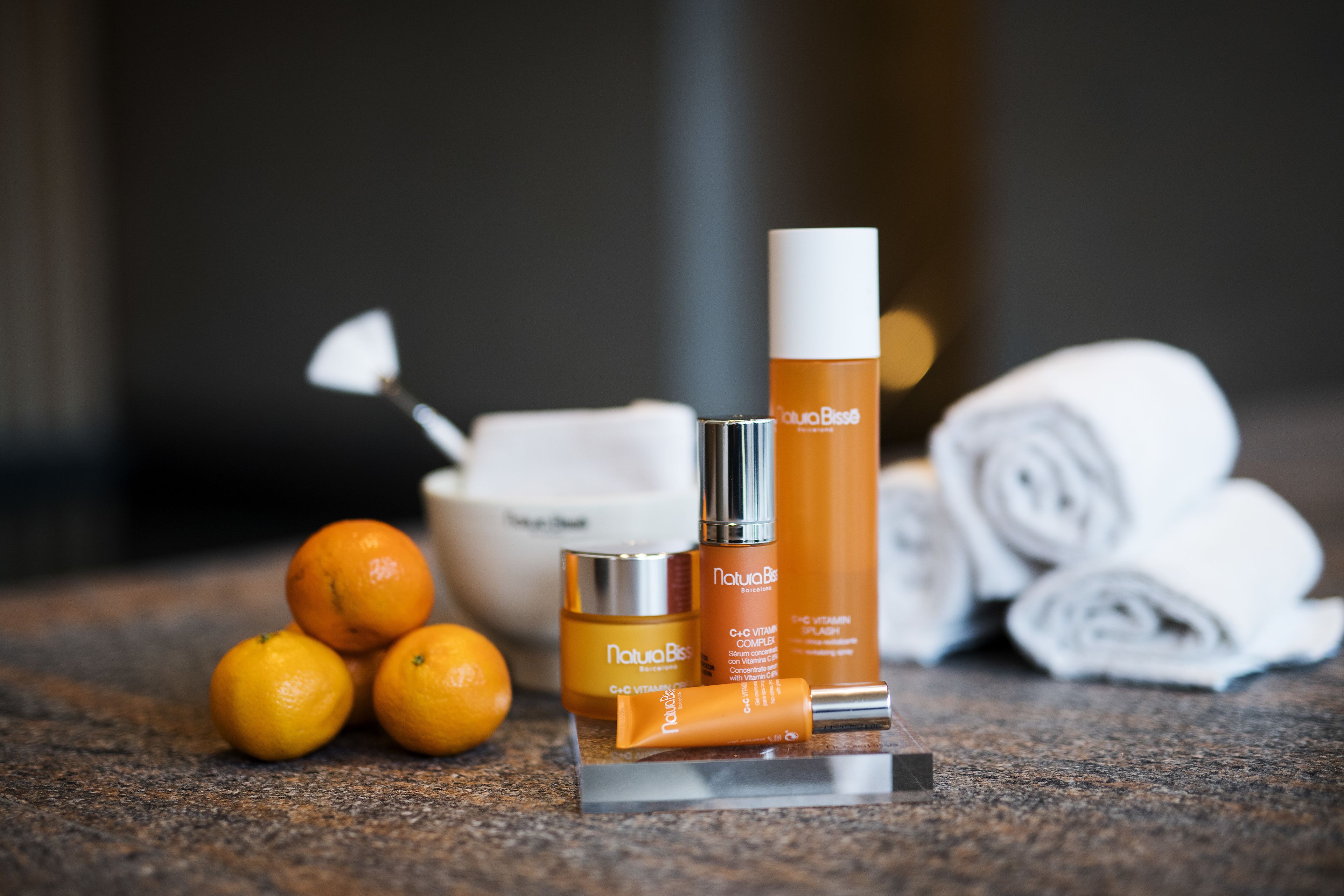 sauna, steam room, body treatments, swedish massages, facials