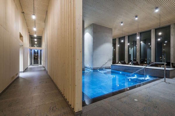 Sauna, steam room, body treatments, Swedish massages, facials