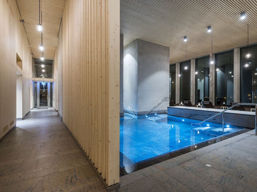 Sauna, steam room, body treatments, Swedish massages, facials