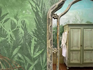 Suite with View (60 sqm) | Premium bedding, down comforters, in-room safe, individually decorated