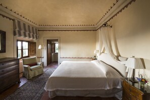 1 bedroom, premium bedding, down comforters, in-room safe