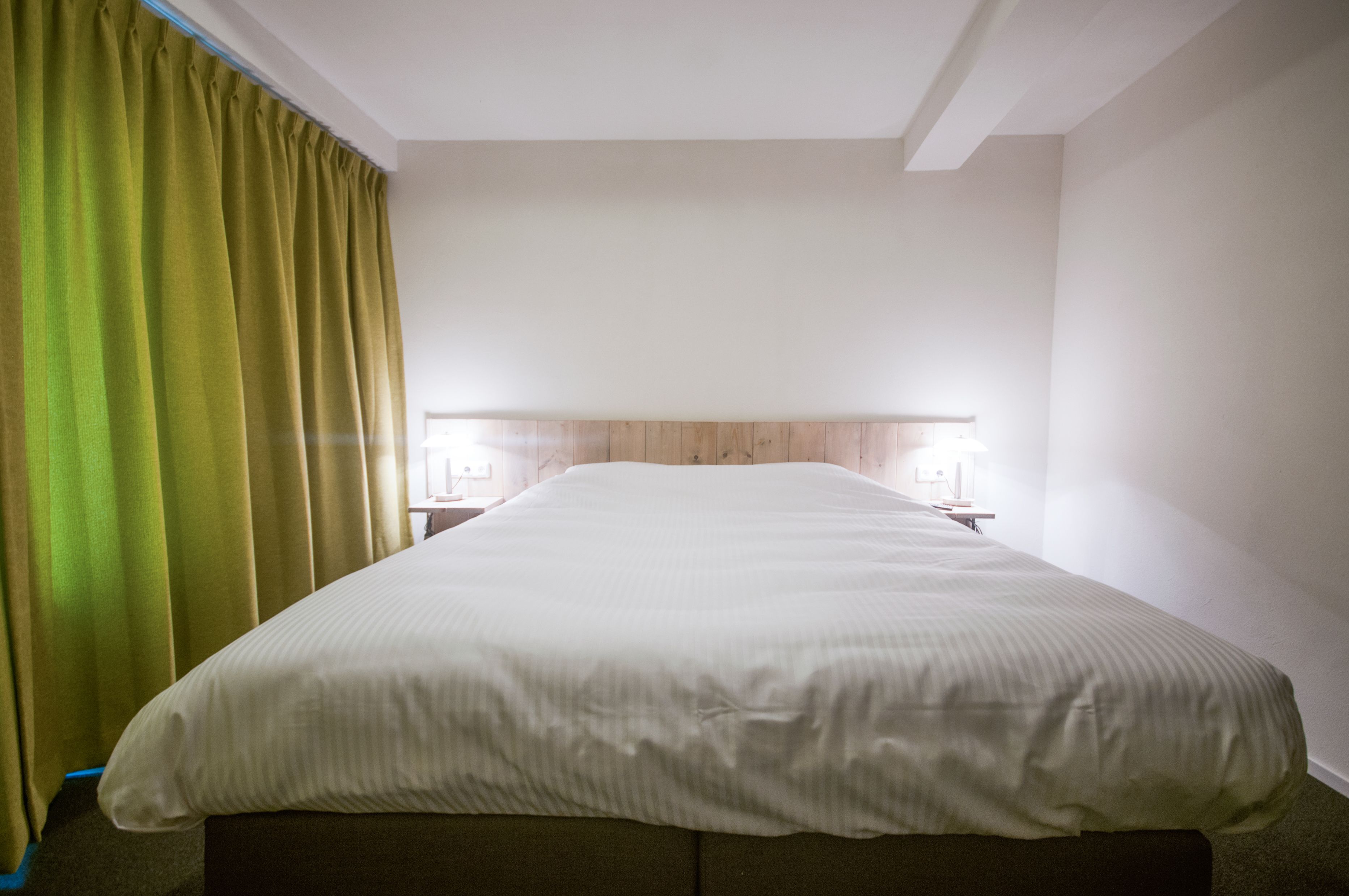 standard double room, 1 queen bed | desk, blackout curtains, soundproofing, free wifi