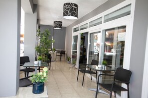 Habitació individual superior, 1 llit de matrimoni (Habitación Individual Superior - anex) | Terrassa o pati