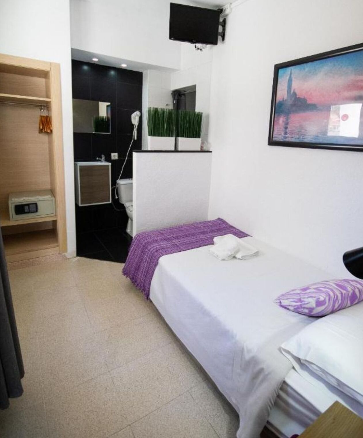 In-room safe, desk, blackout drapes, WiFi (free)