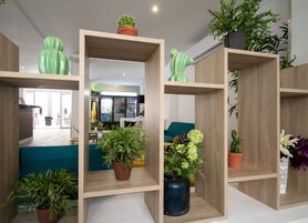 Televisión LED de 19 pulgadas con canales por satélite, una televisión