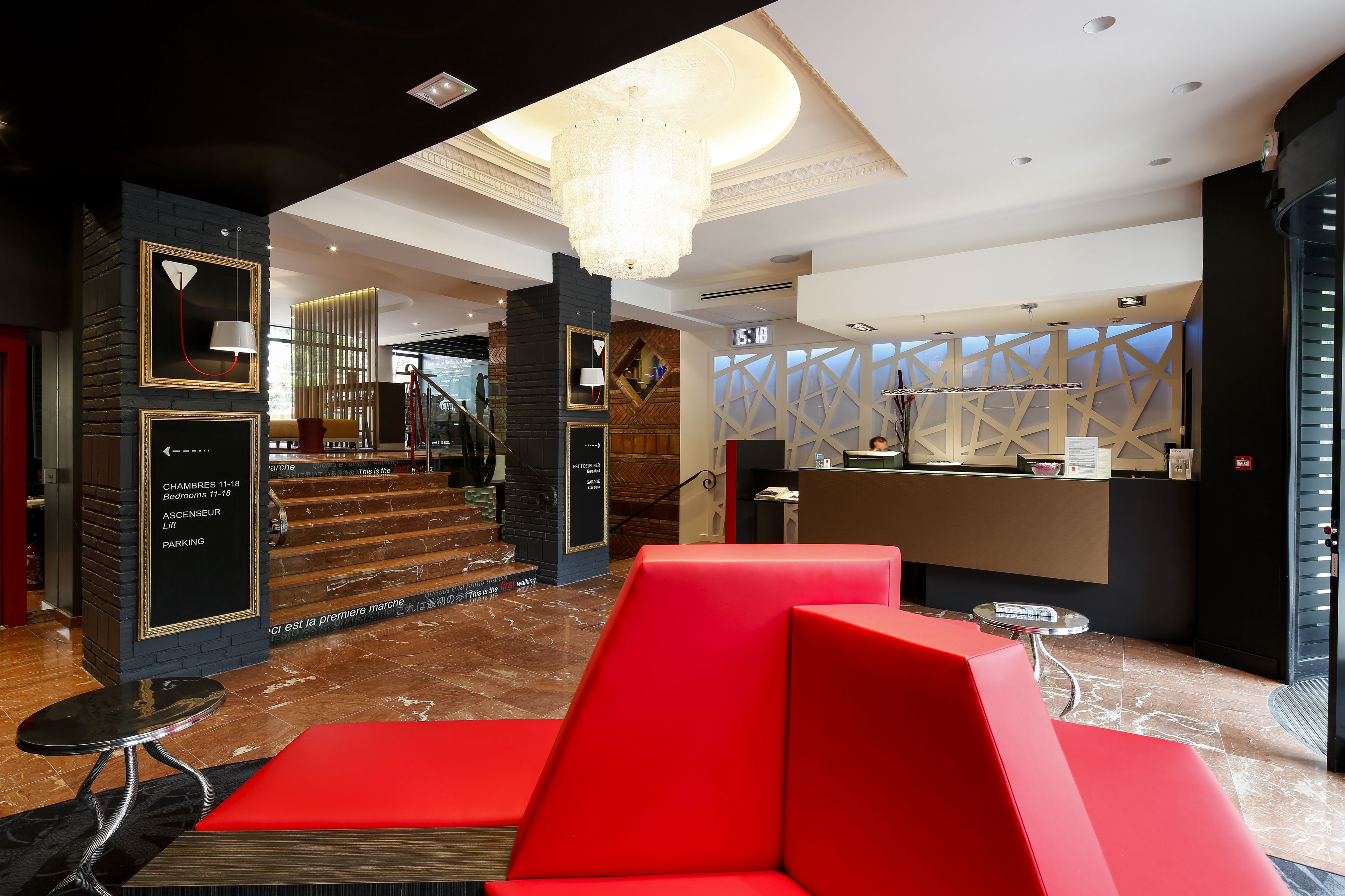 ロビー応接スペース