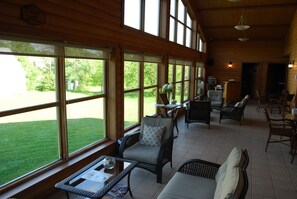 Couples treatment rooms, sauna, body treatments, hydrotherapy