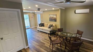 Comfort Cabin | Living area | LED TV