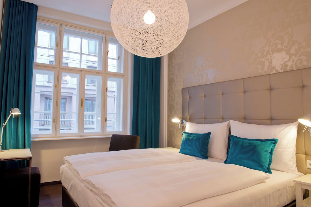 Egyptian cotton sheets, premium bedding, desk, soundproofing