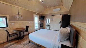 Cabin, 1 Bedroom (Shasta) | Living area | LED TV, DVD player