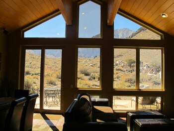 Deluxe House (Laurel Ridge) | 1 bedroom, individually furnished, free WiFi at Convict Lake Resort