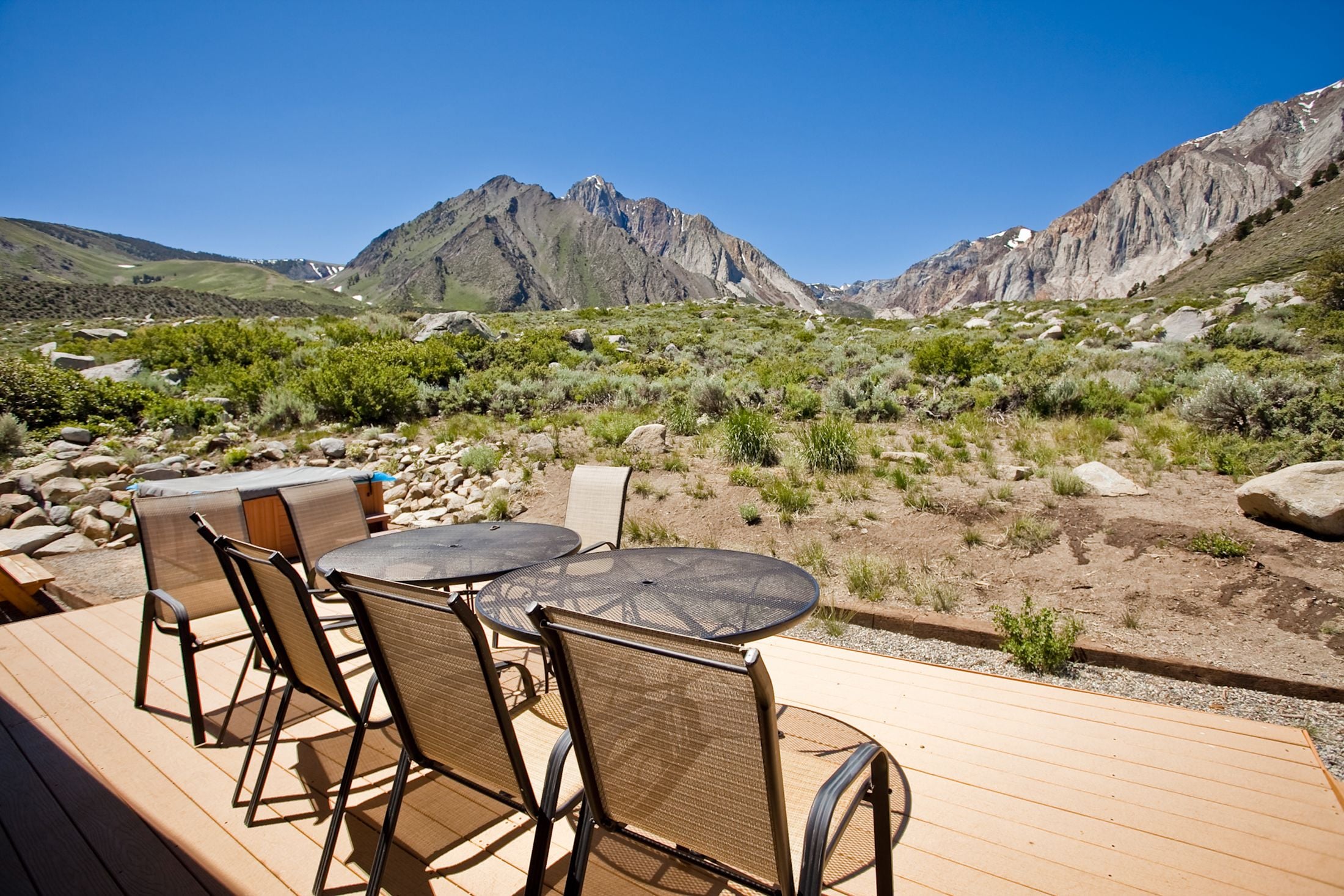 Deluxe House (Laurel Ridge) | Individually furnished, free WiFi