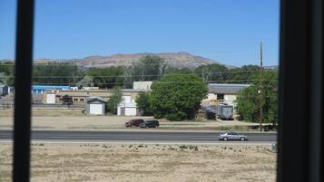 Kamar, 1 Tempat Tidur Queen, Bebas Asap Rokok | Pemandangan dari kamar