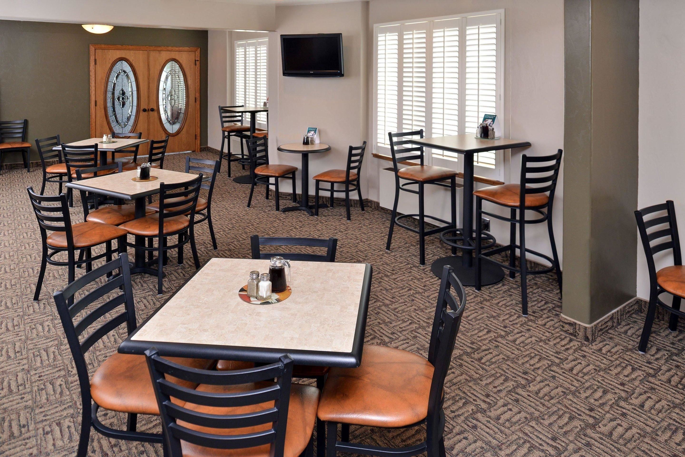 free daily continental breakfast