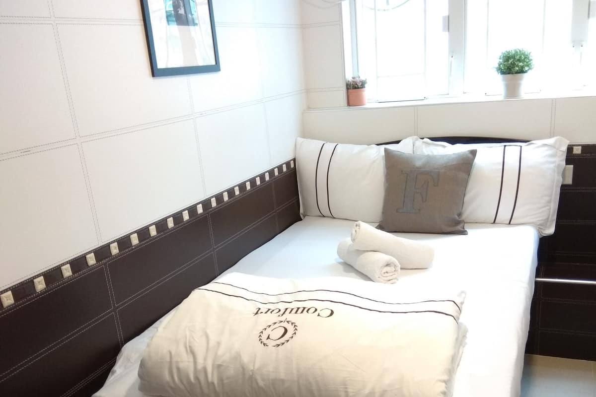 Een minibar, een kluis op de kamer, gratis wifi