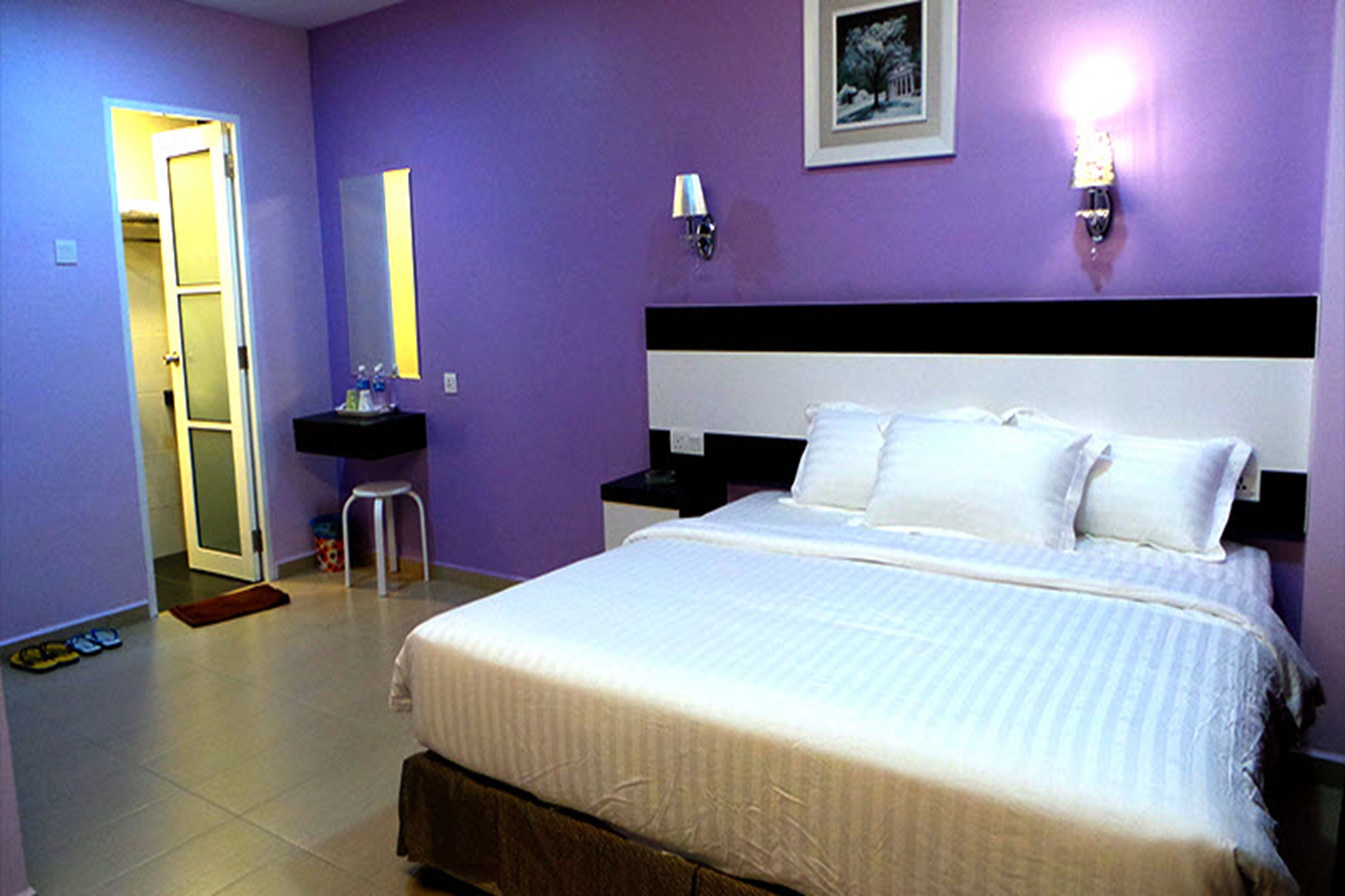 Deluxe Room, 1 King Bed | Free WiFi