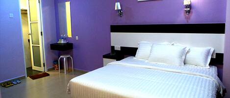 Deluxe Room, 1 King Bed