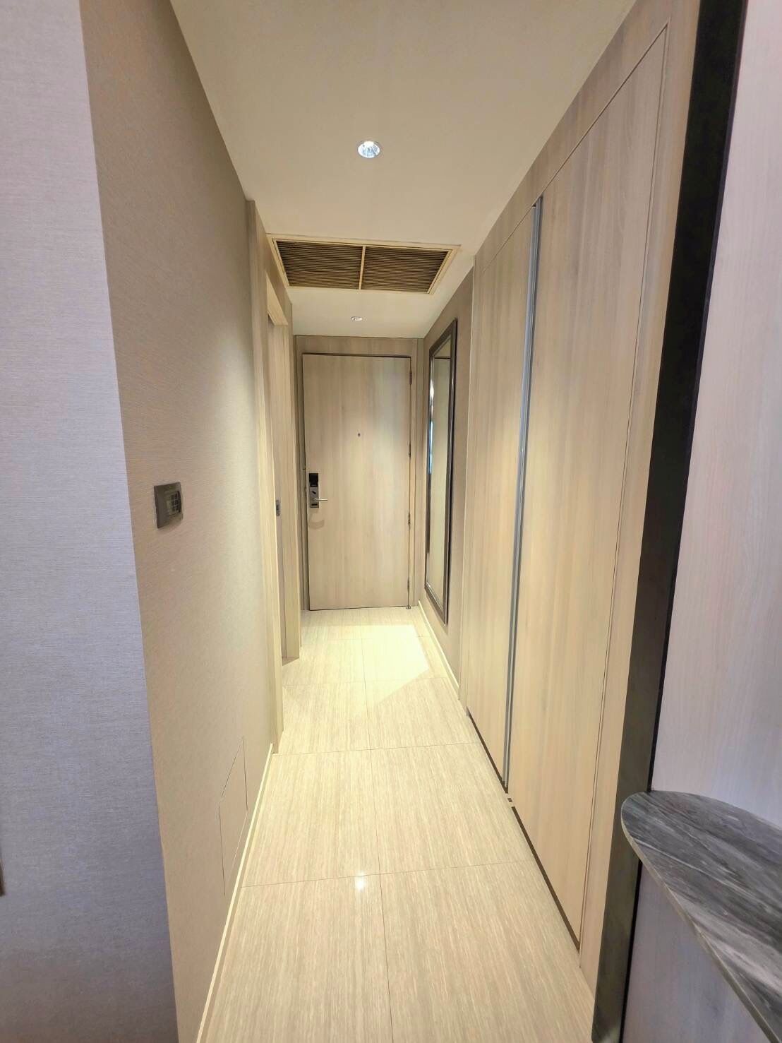 deluxe king room | premium bedding, minibar, in-room safe, free wifi