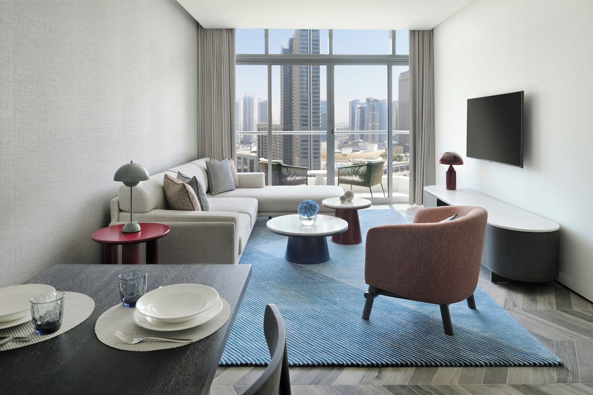 Zimmer, 3 Schlafzimmer, Balkon, Blick auf den Jachthafen (Residence) | 1 Schlafzimmer, hochwertige Bettwaren, Minibar, Zimmersafe