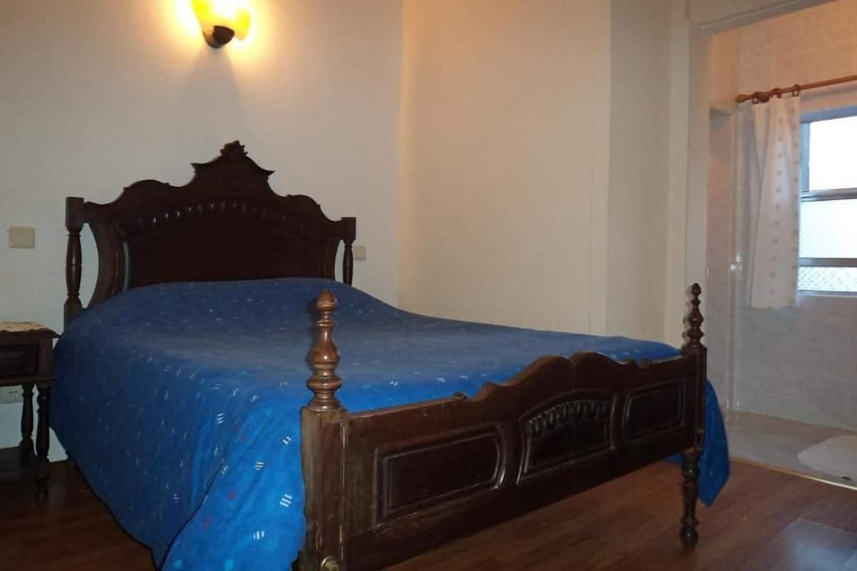 Economy Double Room | Langsir/tirai gelap terus, Wi-fi percuma, cadar katil