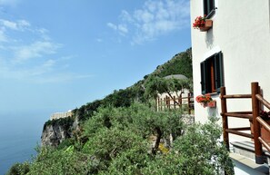 Exterior detail - World Center (Amalfi)
