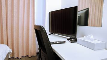 Down comforters, in-room safe, desk, laptop workspace