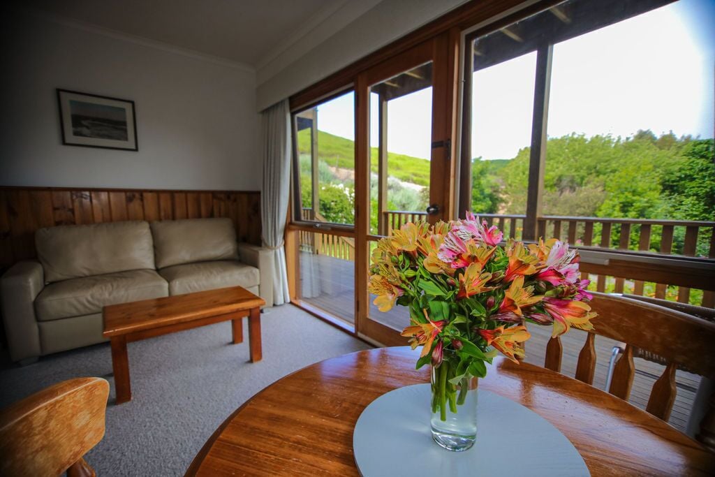 Suite (Garden) | Essbereich im Zimmer