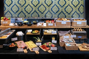Breakfast buffet