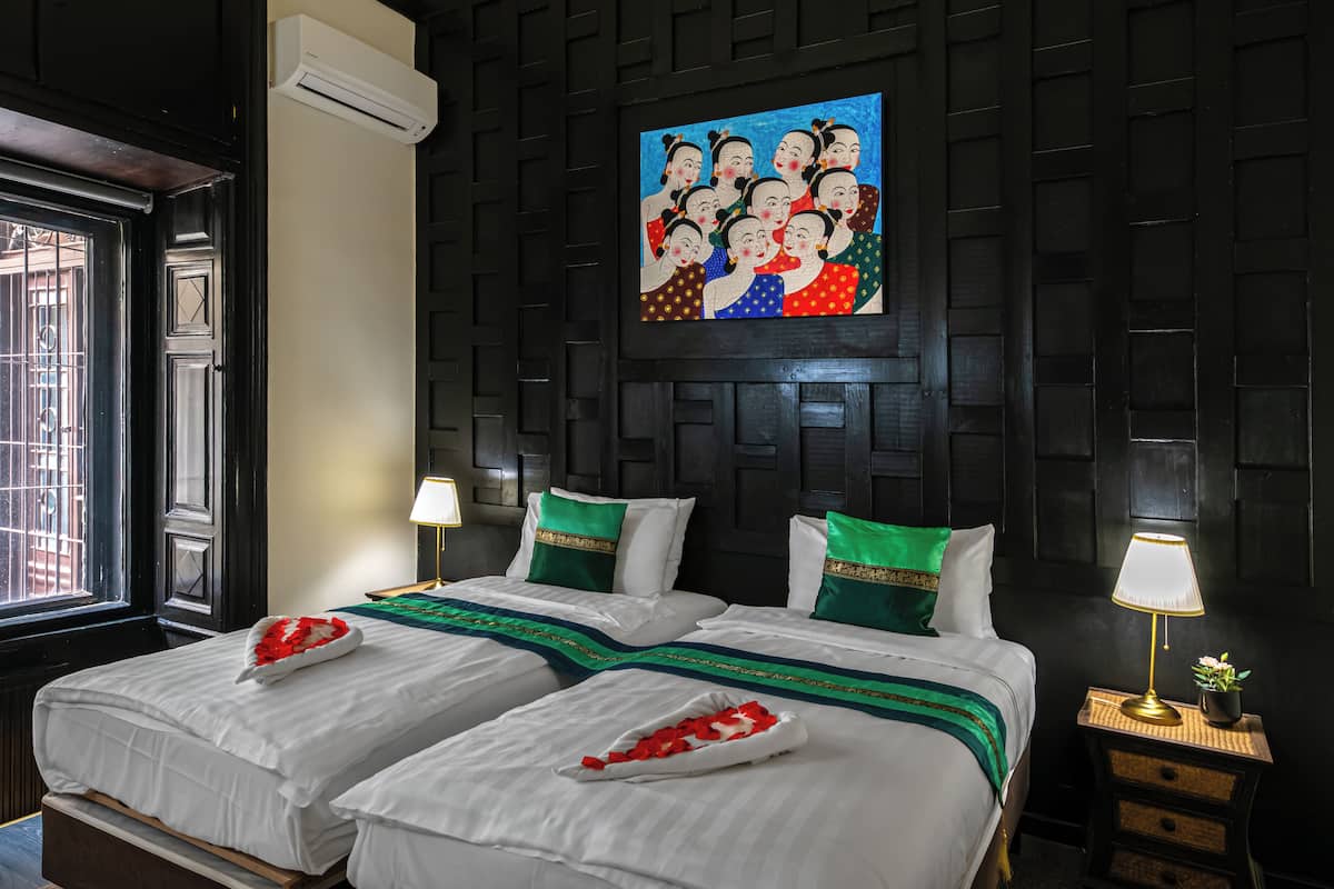 Standard Double or Twin Room | Minibar, in-room safe, desk, free WiFi