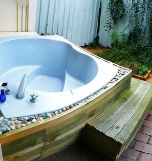 Terrace/patio - Ann’s Volcanic Motel (Rotorua)